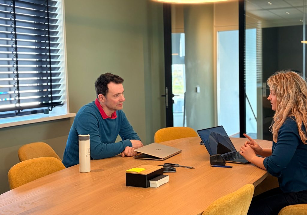 LLMs en Big Data: Waarom generatieve AI nu spotgoedkoop is (maar niet voor lang)